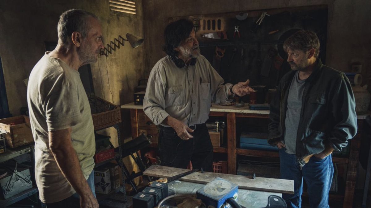pampariusfilms's tweet photo. A Valentín Álvarez AEC le valió el sensor S35 de la Alexa 35 para rodar la última película de mítico Víctor Erice, pero tú necesitas mínimo sensor FF para el YouTube: claro. #cinematography #cinematograher #FullFramitis https://t.co/kZNAvYHXsE