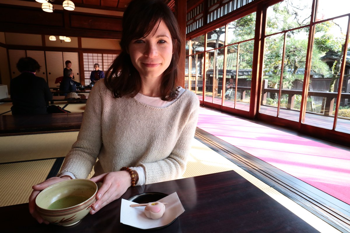 Notyetlanguage's tweet image. Ivana-sensei, dipl. #japanolog i prof, vas poziva na #upis u ljetne tečajeve japanskog. Tri ljetna termina: 26. 6. 2023. – 7.  7. 2023,  17. 7. – 28. 7. 2023. i 1. - 11. 8. 2023. Cijena za rani upis: 180 EUR.  en-be.net/predbiljezba #japanski #animelovers