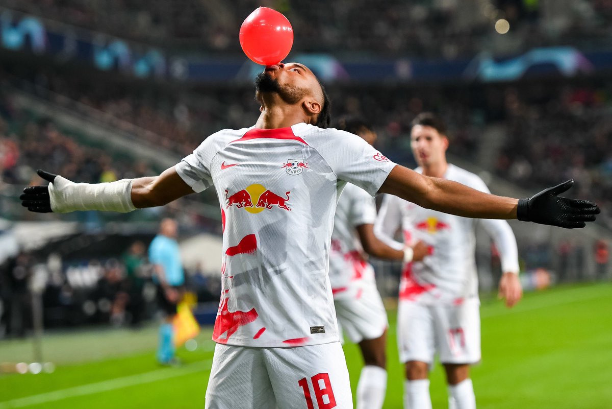 lnstantFoot's tweet photo. 👏🏽 GRAND BRAVO à Christopher Nkunku, qui termine la saison co-meilleur buteur de Bundesliga alors qu’il a loupé la moitié de la saison pour cause de blessure ! 😱🇫🇷 https://t.co/ZYyqc5oZUL