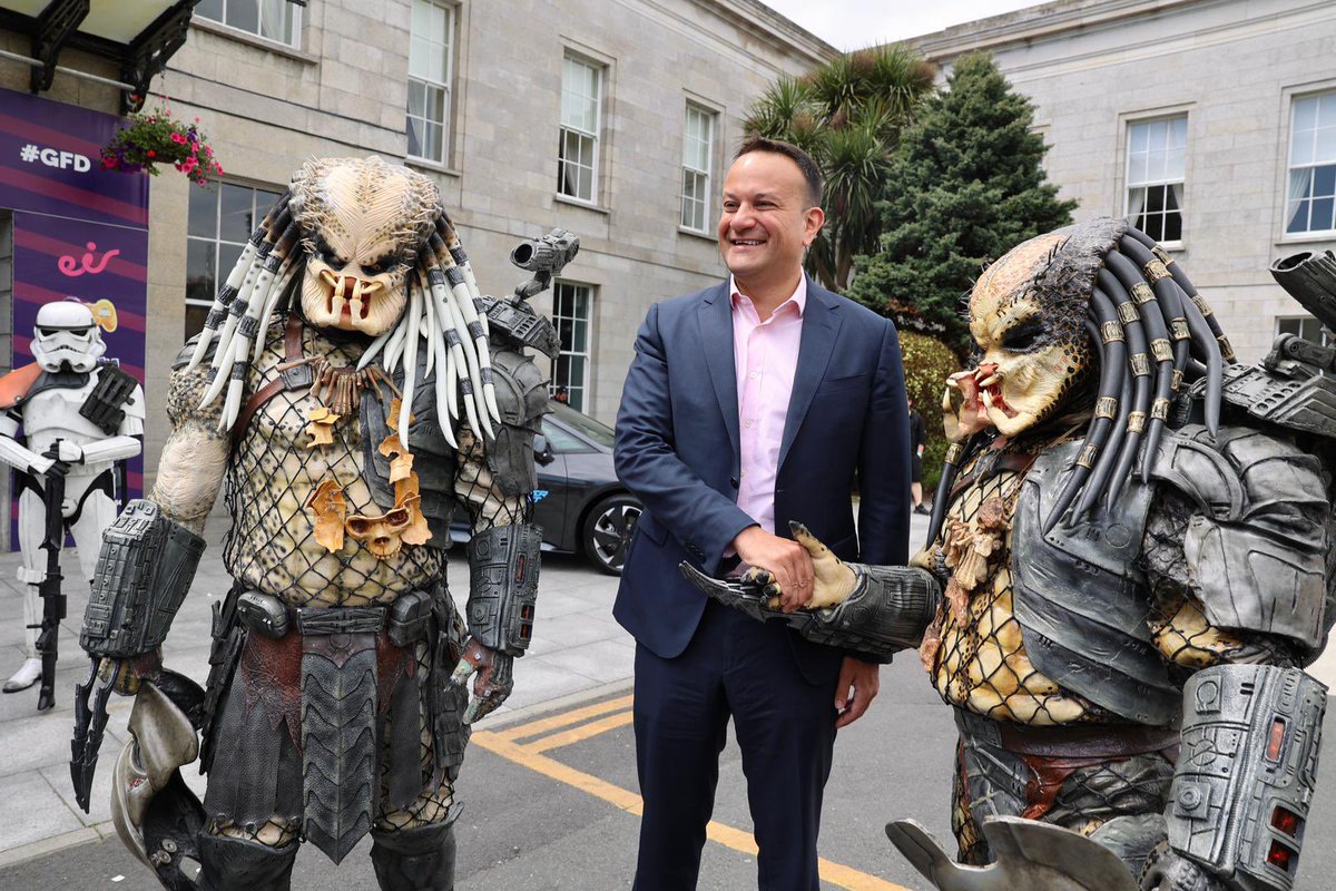 LeoVaradkar's tweet photo. Delighted to attend @GamerFestIE which has created a diverse and welcoming community of gaming lovers of all ages. The gaming industry in Ireland has gone from strength to strength in recent years with the creation of many new jobs and career paths. https://t.co/Jn0qiltmE8