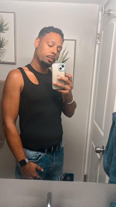 Watch GermanguyinFL's leaked NSFW photo on TwXstars