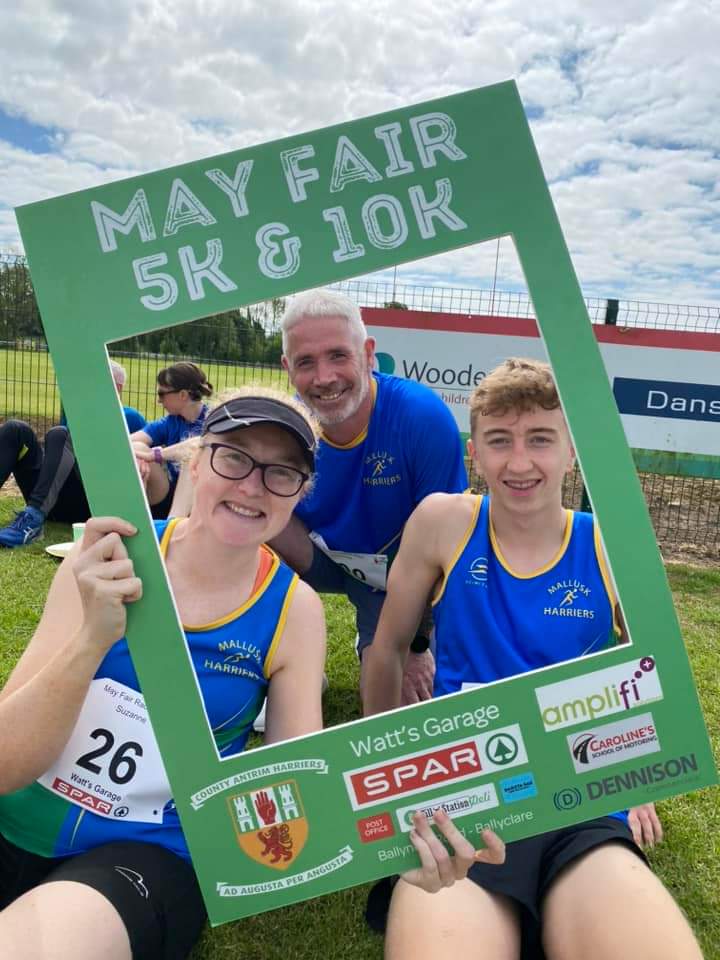 SuziBrennan's tweet photo. What a club💙💛 The Harriers turned out in force for the Annual May Fair races hosted by County Antrim Harriers.  Max was an honorary Harrier for the day, David Graham got lost again 🙈🙈 and there were plenty of PBs. https://t.co/w68WXTnE4j