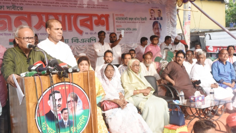 সোশ্যাল নিরাপত্তা নিয়ে ড্রিমস অন দা ওয়ের ওয়ার্কশপইয়ার্ডে নাজমুল হুদা