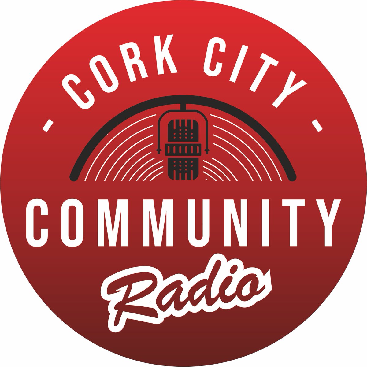 Noreen Murphy - host of Live at Five - can't be with us this week, unfortunately. However, on air right now we are running a repeat of Noreen's interview with The Baldy Barber (Mick Moriarty). Enjoy and come back to listen to Noreen next Saturday 5-6pm on 100.5FM!