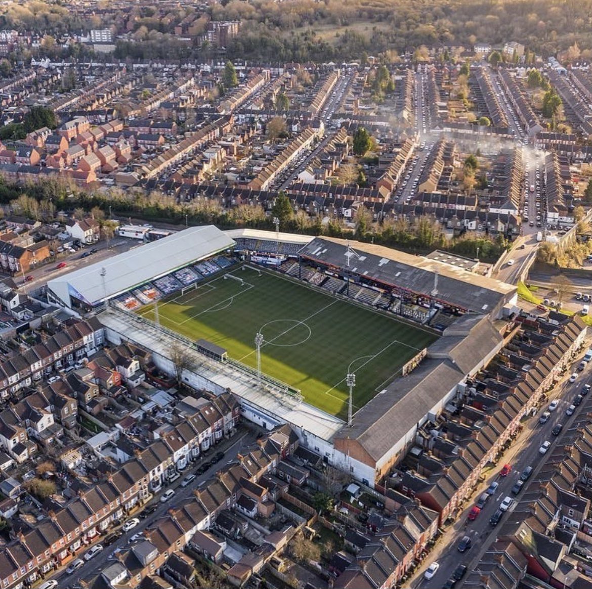 stadiums can be in neighborhoods without parking