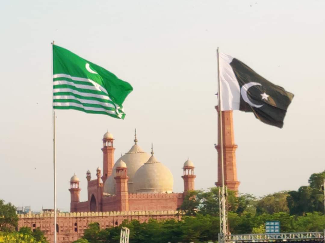 AbuHafs450's tweet image. امیدوں کے باب کھلیں گے نیا سویرا آئے گا
میرے وطن کا ہر اک ذرہ اک سورج بن جائے گا،
ان شاءاللہ 
#PMLL
#پاکستان_مرکزی_مسلم_لیگ
#یوم_تکبر 
#تکبیر_کانفرنس