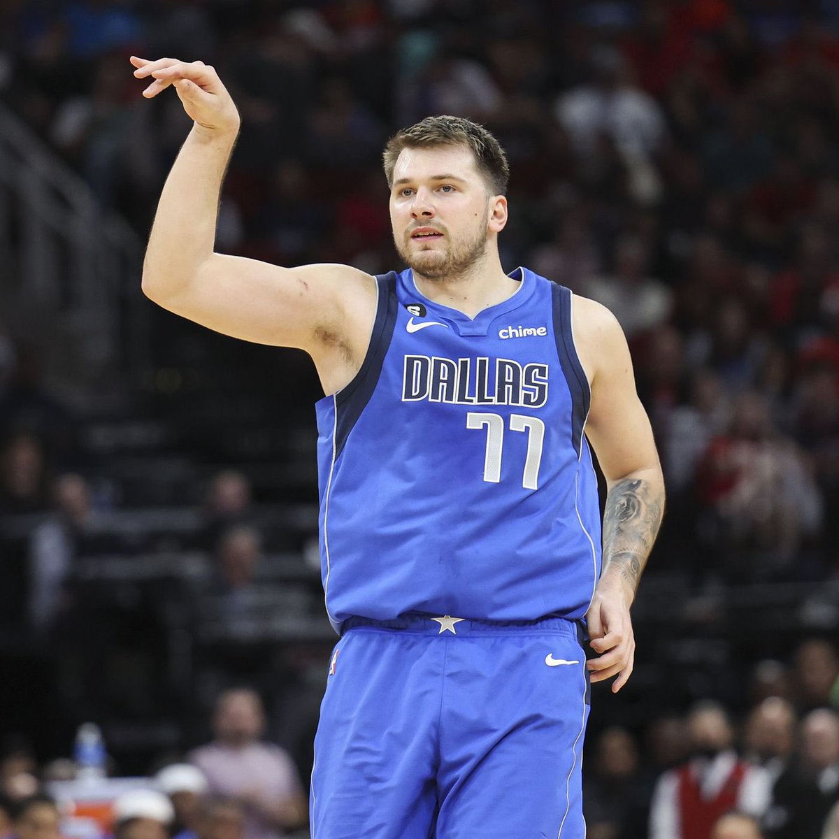 Luka may not have had much help but his season was INSANE 🤯

—Only 60/20/10 game in NBA history
—32 PPG (2nd in the NBA)
—8 APG (6th in the NBA)
—9 RPG (25th in the NBA)

#MFFL