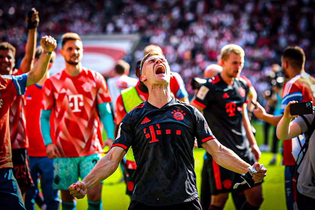 Klosateur's tweet photo. NE JAMAIS VENDRE LA PEAU DU FC BAYERN AVANT DE L’AVOIR TUÉ ! 

𝗗𝗘𝗨𝗧𝗦𝗖𝗛𝗘𝗥 𝗠𝗘𝗜𝗦𝗧𝗘𝗥 ! 

Bonne soirée https://t.co/OjQroGyhYc