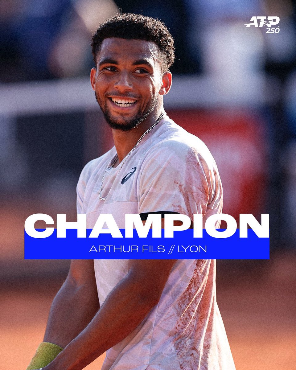 2023’ün şu ana kadarki en genç ATP şampiyonu!

2.turda rakibi Mikael Ymer’in diskalifiye olması ve çeyrek final rakibi Felix Auger-Aliassime’in maçtan önce çekilmesiyle kendini yarı finalde bulan 18 yaşındaki Arthur Fils, Nakashima ve Cerundolo’yu geçerek Lyon’da şampiyon oluyor!