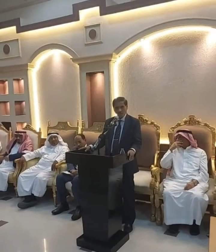 bathawab123's tweet photo. في ظل تواجد واسع من شخصيات سياسية واجتماعية وقبلية حضرمية بدعوه سعودية ... الا اننا نتضامن على طرد اللواء فرج البحسني من الرياض في هذا التوقيت...

#السعودية_سند_حضرموت 
#الوفد_الحضرمي_بالرياض https://t.co/drQQK8rpDa