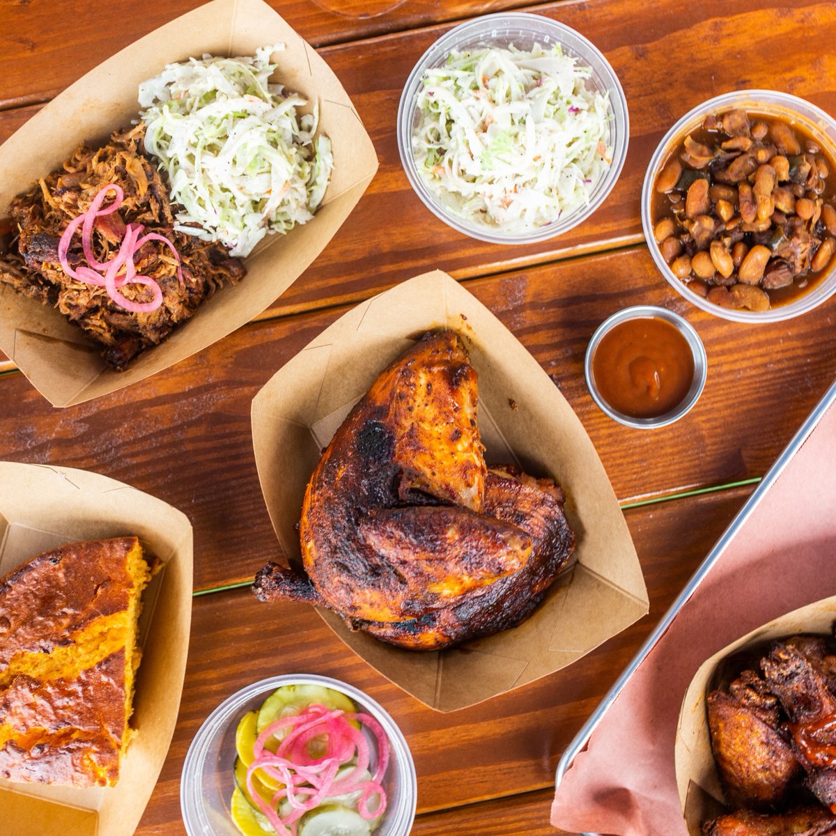 Dinner is served!😋

Join us @allsetdtss, @fryerschicken, &amp; @lefantomeriverdale to enjoy some slow smoked BBQ &amp; delicious sides on this lovely Saturday!