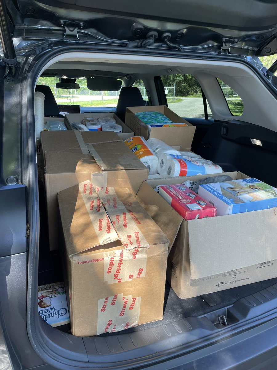 HCPSCollinsElem's tweet photo. Our Anchored4Life team donated all of the supplies from the Pet Supply Drive this morning at Care Animal Shelter, they were very appreciative! Thank you for supporting our A4L team. #RidiculouslyAmazing https://t.co/5uaSyvUnTT