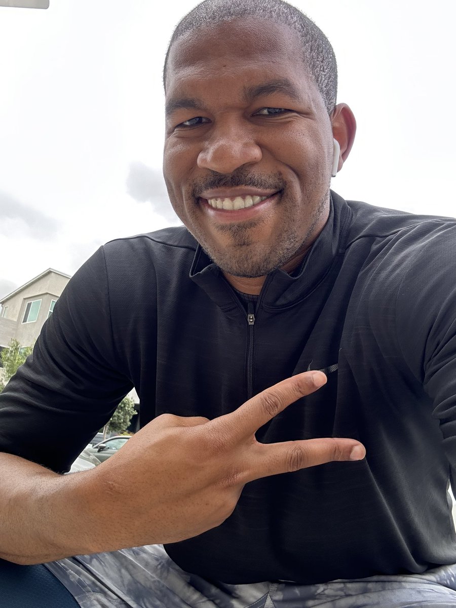 jwwalker_'s tweet photo. First time running in forever!! Lol ready to get to it and start this fitness journey @domsmithRP @RyanBJackson1 #FitLeaders https://t.co/jTrTTd9cFZ