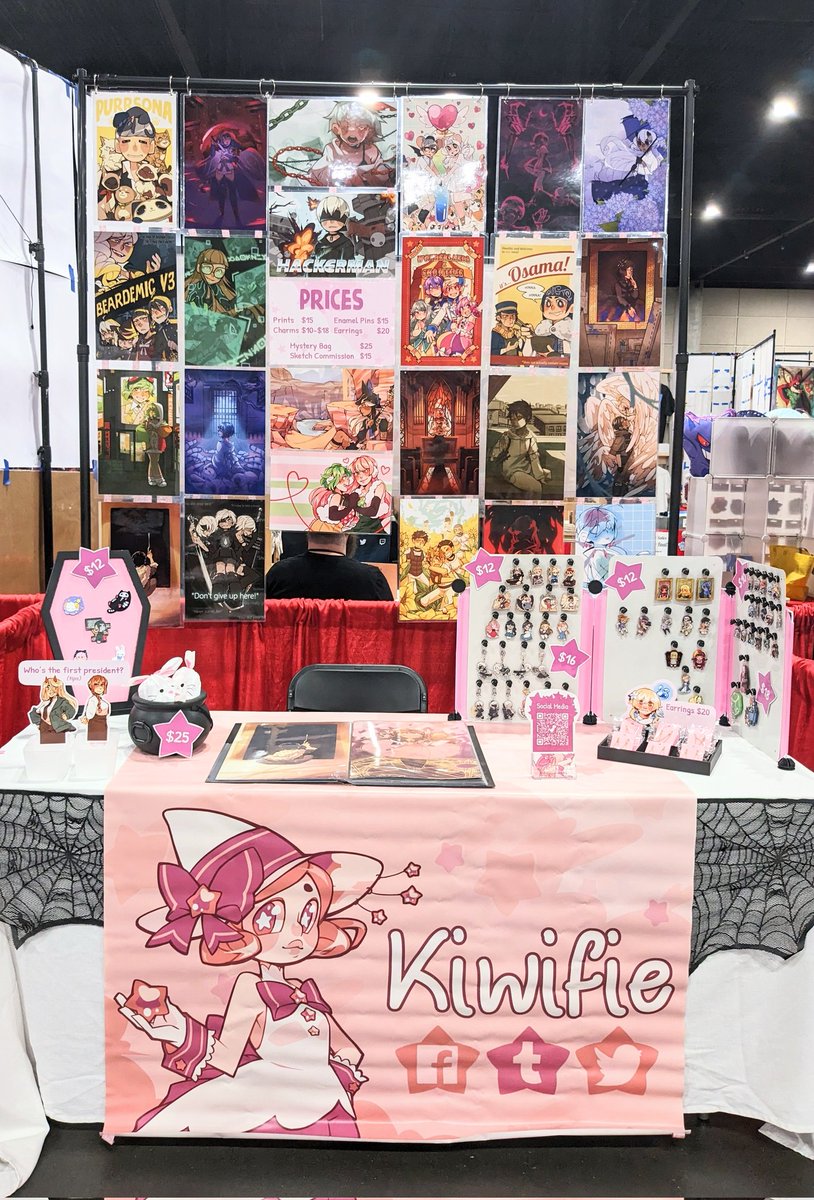 kiwifie's tweet photo. tabling for the first time in a while at #nakacon this weekend! https://t.co/R60bmT3tei