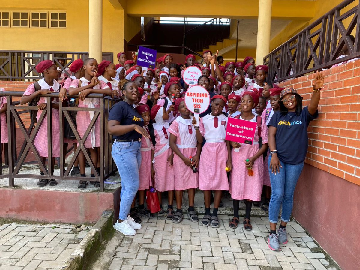 f_techance's tweet image. Bringing Smiles to the Future Innovators! Happy Children&apos;s Day from TECHANCE 🎉🌟

#TechStarsOfTomorrow #HappyChildrensDay #Innovation4Kids #FunTechAdventures #FutureFounders