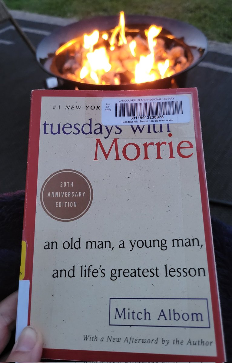 Weekend reading. Such a powerful memoir.  Wisdom on living life by a man who knew his days were numbered. Written beautifully by <a href="/MitchAlbom/">𝐌𝐢𝐭𝐜𝐡 𝐀𝐥𝐛𝐨𝐦</a> Well worth a read #book #life