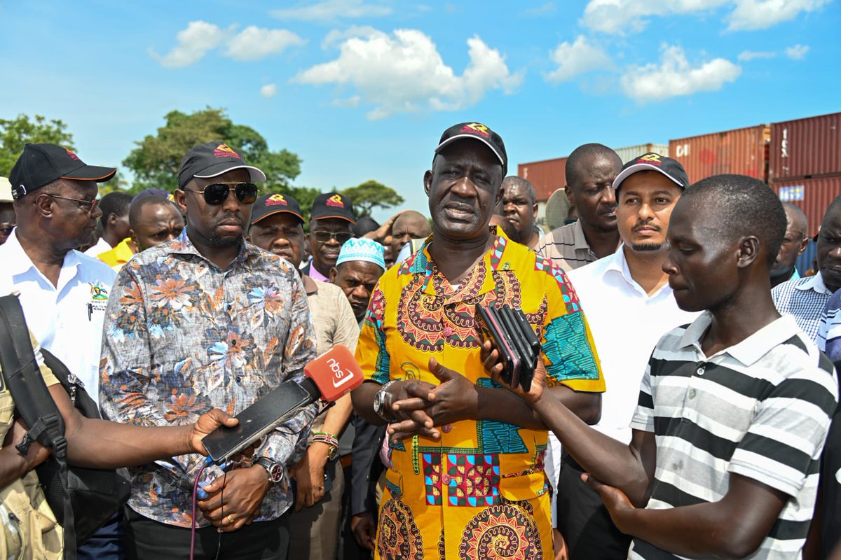 To further ease congestion at the border, we have committed to looking into bureaucracies that impede the movement of cargo via the Metre Gauge Railway linking the Port of Mombasa with Kampala and other States along the corridor.