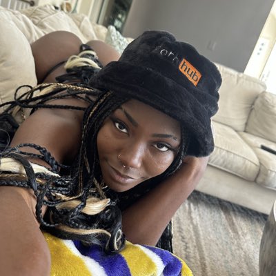 Watch 𝕹𝖞𝖑𝖆 𝕮𝖍𝖊𝖗𝖗𝖞 🍒's leaked NSFW photo on TwXstars