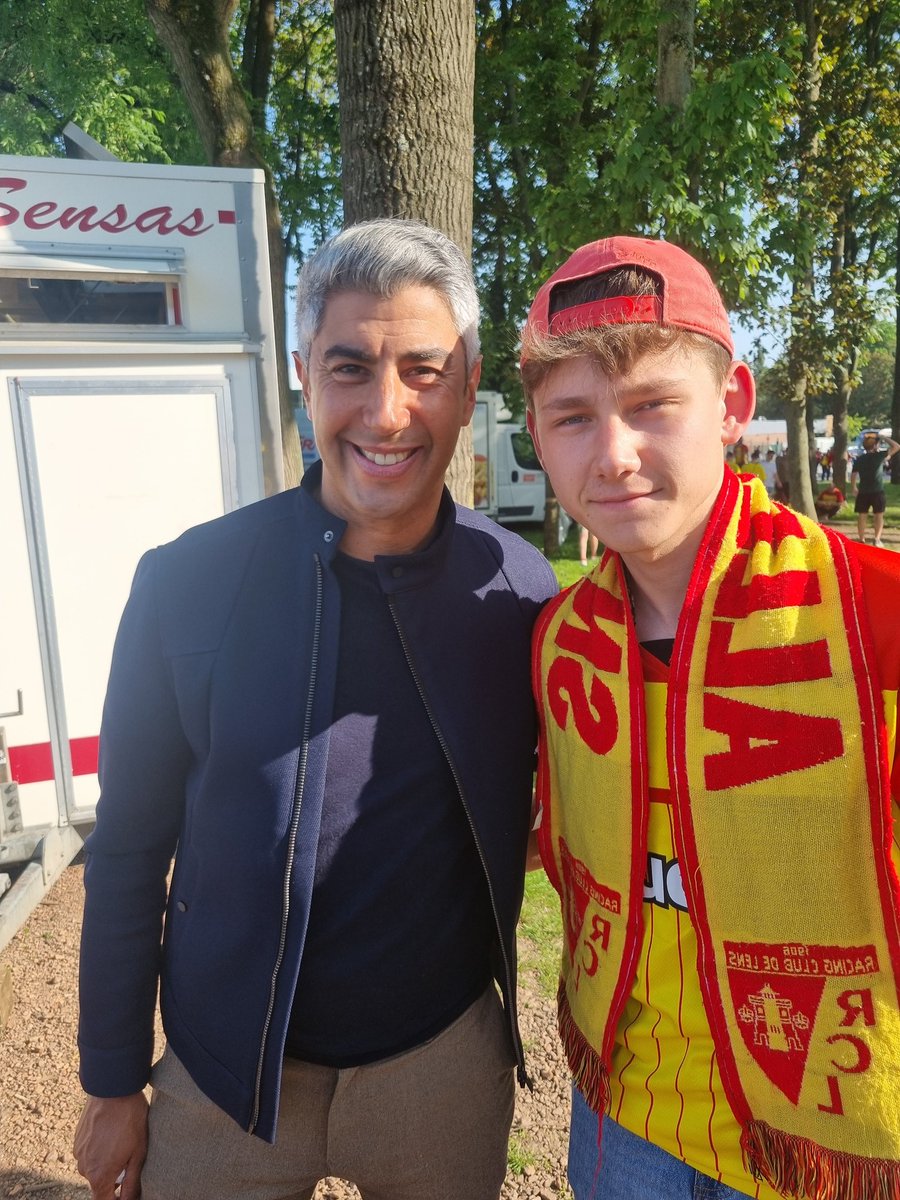 Tonyss62's tweet photo. @SmaBouabdellah @PVSportFR @RCLens 
Merci pour votre disponibilité Smail❤️💛 https://t.co/Oq2qYttU6Y