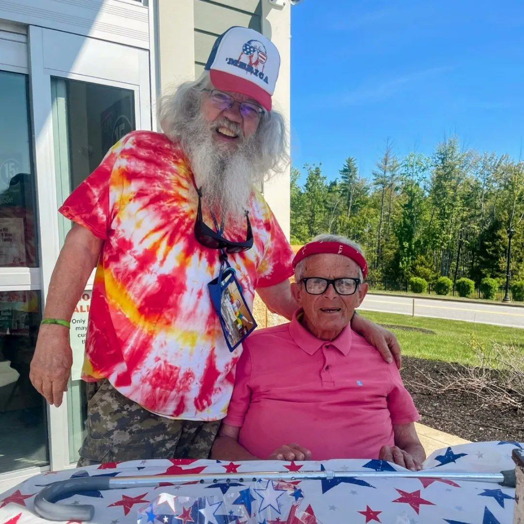 Lifebeyondfund's tweet photo. Richard got a cool photo op with a really hip, hip donor this morning, and he took full advantage of it!!

The two of them took a picture with their hats on and then again after they switched!! 

We are so appreciative you Mr. @richardlapalme0606 and our donors!! Thank you! https://t.co/VDoS7foB6b