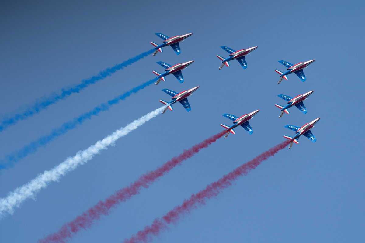Armee_de_lair's tweet photo. Aujourd’hui, nos Ambassadeurs étaient au RDV pour la 50e édition du meeting « Le Temps des Hélices » à La Ferté-Alais !

Entre démonstrations aériennes et acrobaties de haut vol, retour sur cette 1e journée de spectacle à ciel ouvert, démontrant l'excellence des Ailes françaises. https://t.co/zo0gtl4EE2