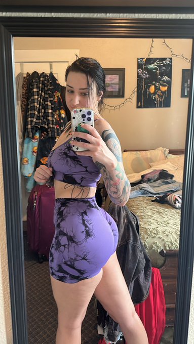 But like look how cute this matching set is from SHEIN https://t.co/8vZOMFN13q