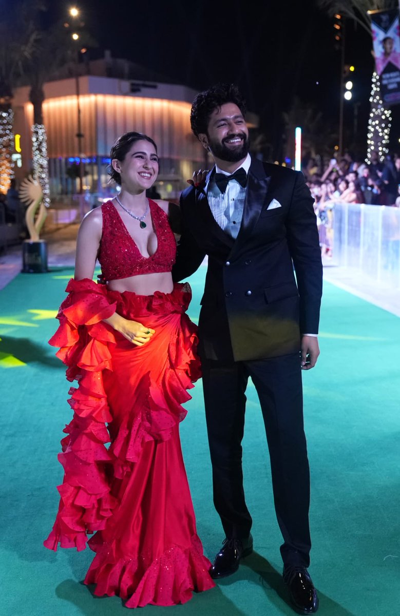 #SaraAliKhan & #VickyKaushal at NEXA IIFA Awards 2023.

#IIFA2023 #IIFAonYAS #YasIsland #HittuCinma