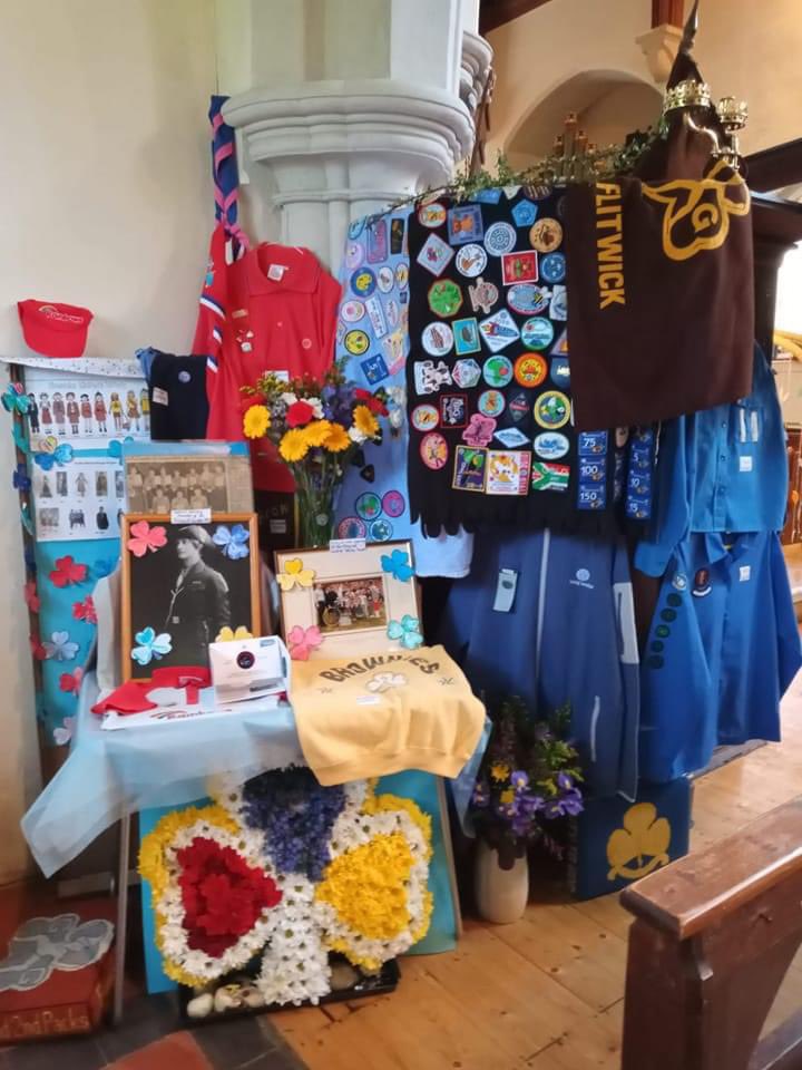 Guiding display at the Flower Festival at St Peter and St Paul’s in Flitwick <a href="/BedsGuides/">Beds Guiding</a> <a href="/TrefoilGuild/">Trefoil Guild UK</a>