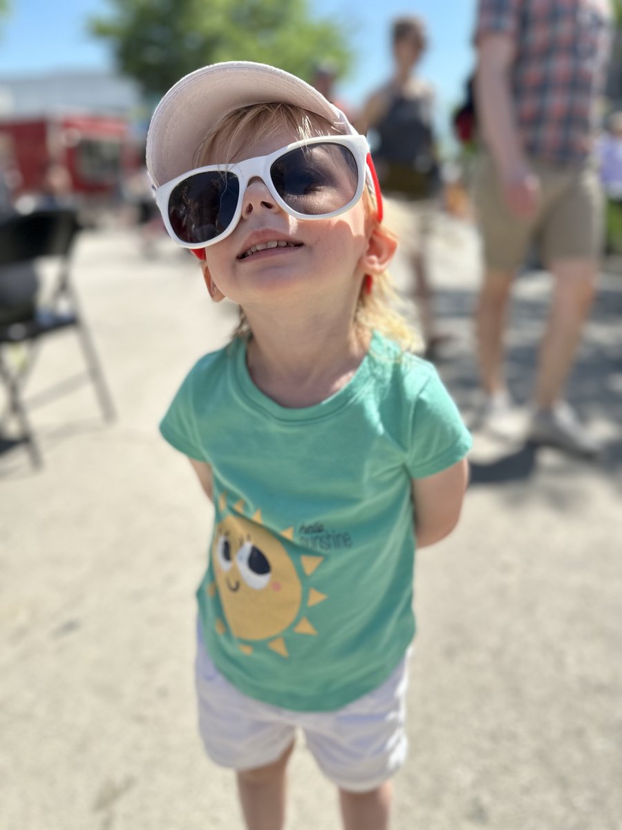 Saturday morning at the <a href="/AmesFarmersMkt/">Ames Farmers' Market</a> and a cool off at <a href="/torrentbrewing/">Torrent Brewing Co</a>  with my bestie