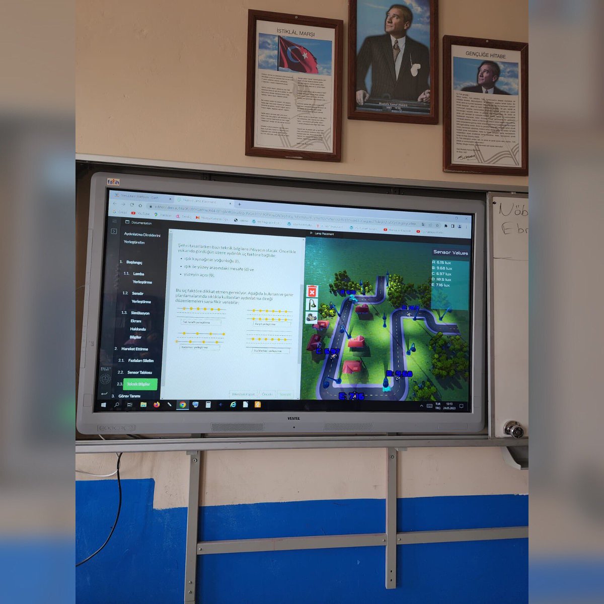 gumuscay45's tweet photo. 📌 STEAM Eğitiminin Yaygınlaştırılması amacıyla pilot uygulamasına başlanan #edusimsteam (Okullarda STEAM Eğitimin Teşvik Edilmesi) Projesinin  "Akıllı Şehir" simulasyonu Fen Bilimleri Öğretmeni @tasli_funda tarafından uygulanmıştır.@mdikici45 @gunes4545 @il_mem_45 @argemanisa https://t.co/j8WmCRZEmH