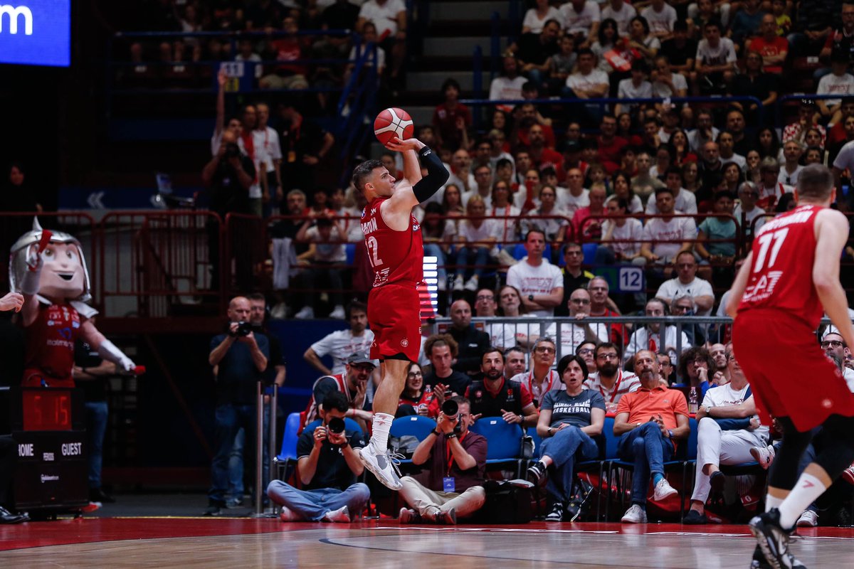 ⏸ +23 Olimpia all’intervallo lungo: 52-29 ⚪️🔴

📊 Voigtmann 15, Shields 10, Baron 7, Datome e Napier 5

#insieme #LBAPlayoff #MilanoSassari #ForzaOlimpia