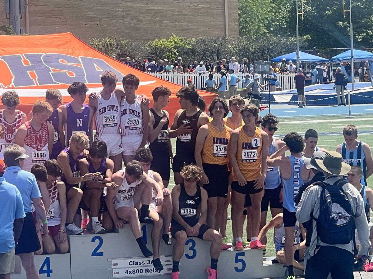 Congrats to LT 4x800 5th in IHSA 3A Finals. Team of Michael Ferrell, Nick Strayer, Jack Meyers, Matt McGovern. 4th race in 24 hours for 3 of the legs. Toughness!