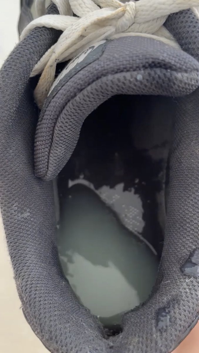 Sneaker cumboy tweet media