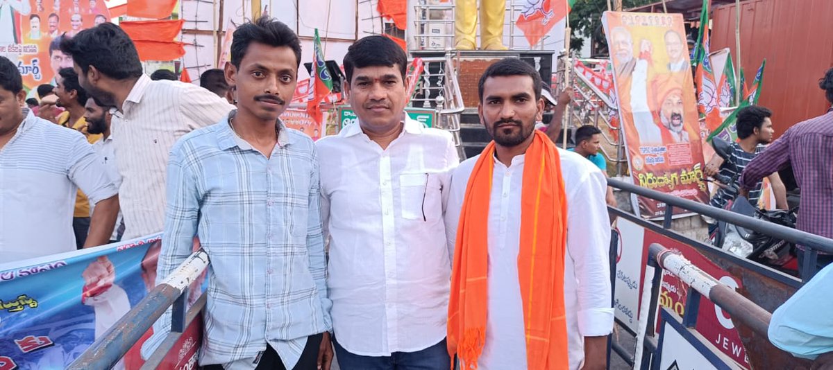 prasadhindu9's tweet photo. ఖమ్మం నిరుద్యోగ మార్చ్. https://t.co/leENJHOE2P