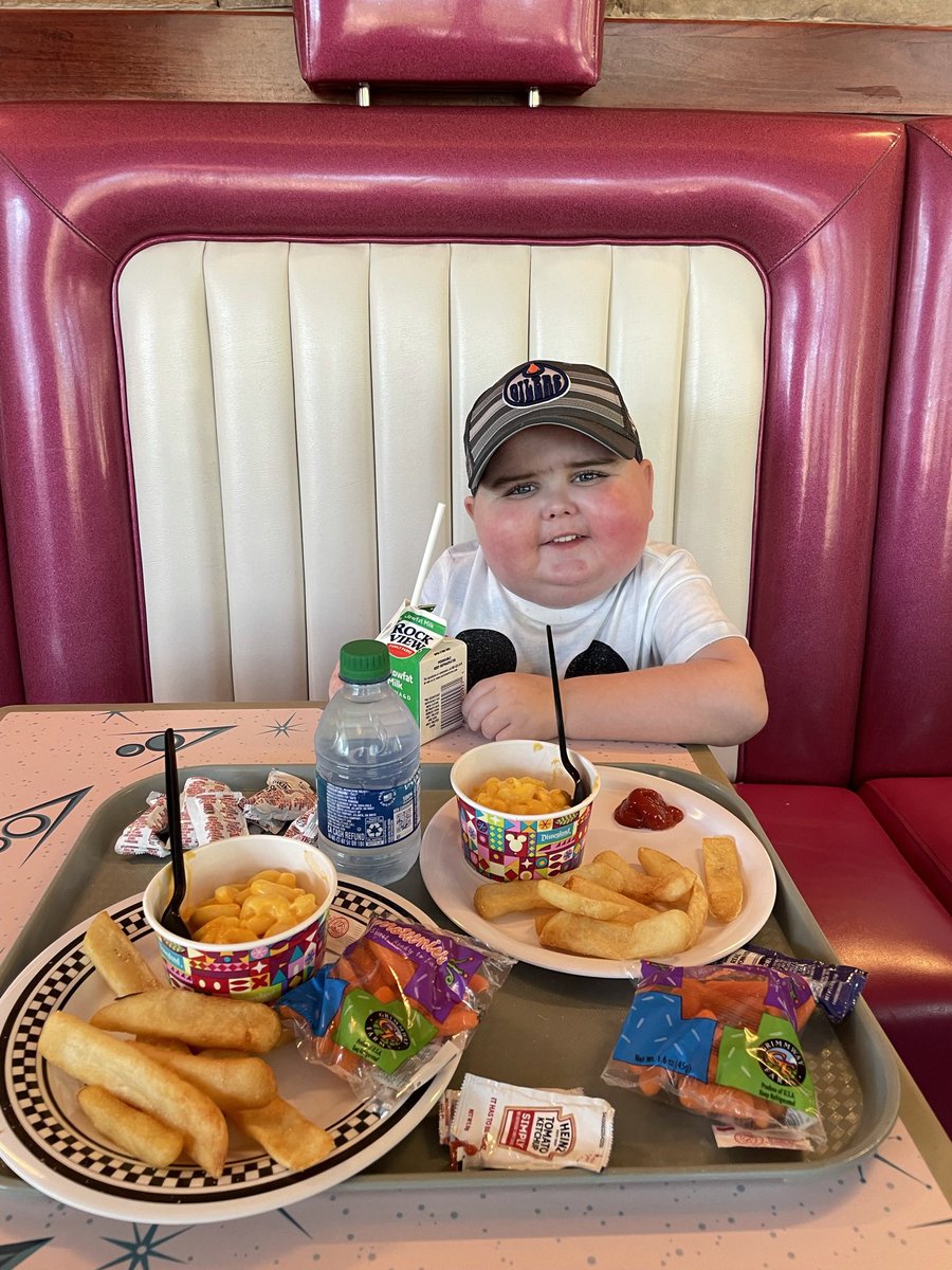 Mike Stelter tweet media