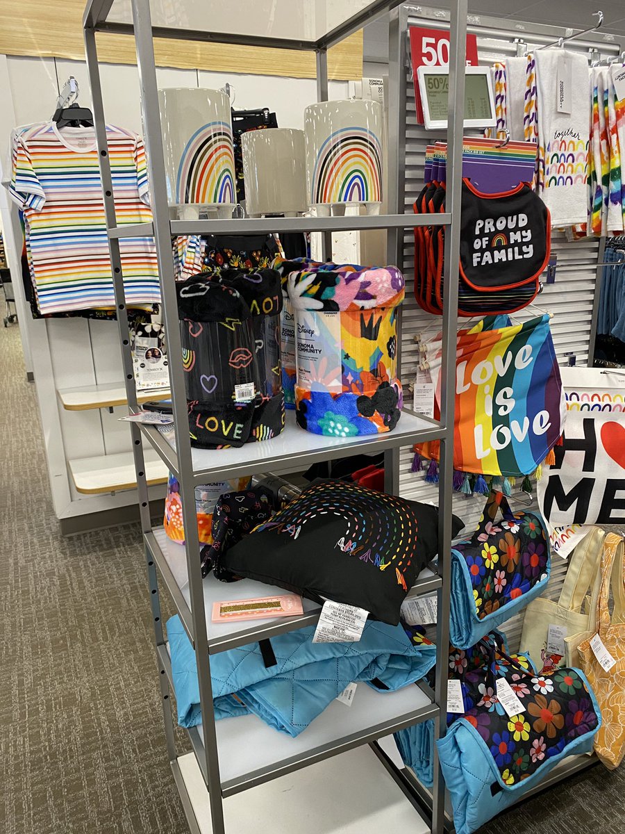 _C_h_i_c_k's tweet photo. Glad to see Kohls is carrying Pride merchandise and donated $100,000 this year to the @TrevorProject @robsmithonline the founder of the Phluid fashion brand has a great variety of things. #ThePhluidProject #Kohls https://t.co/tdHiUxMqaO