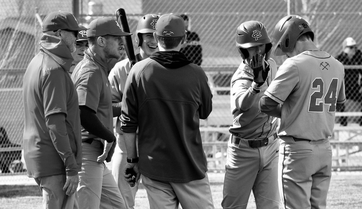 Loved my 2023 team, and these 8 seniors. Can’t wait to coach the 2024 group and continue to grow!