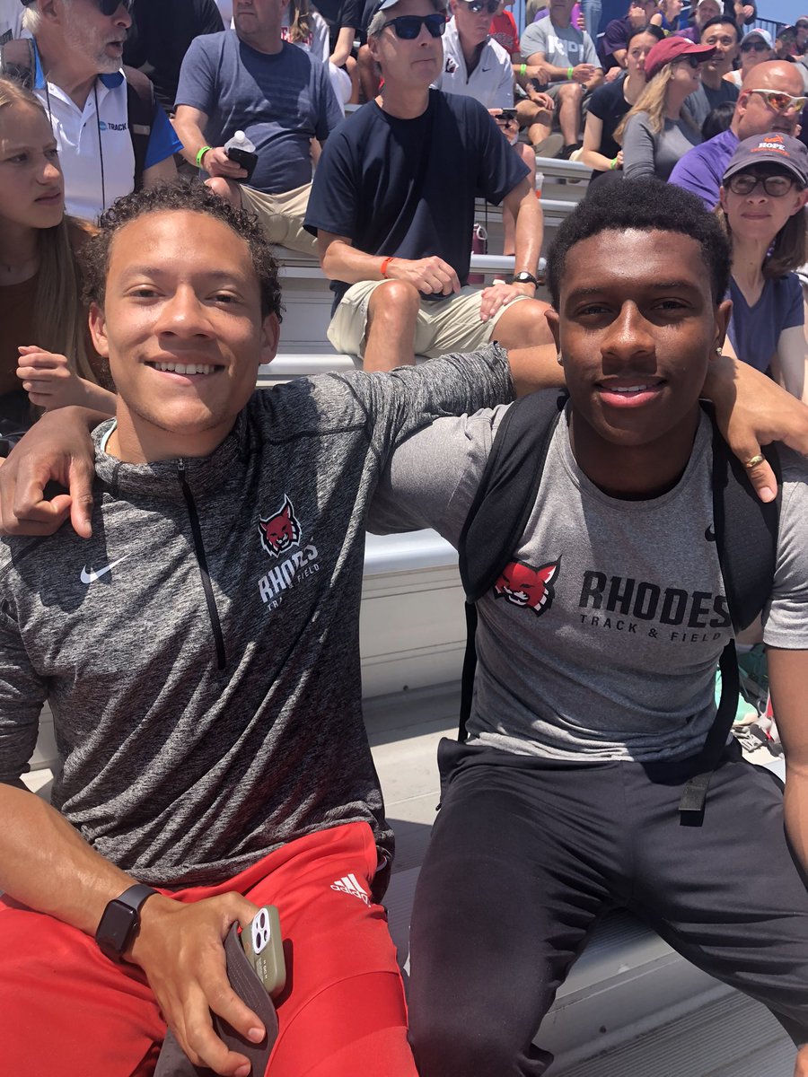 TJ Clayton advances to today’s 100 finals, finishing 6th in prelims (10.47). Senior Luke Gerzon (10.65) caps off an incredible 4 years, including breaking the school record in the 100 earlier this season!!