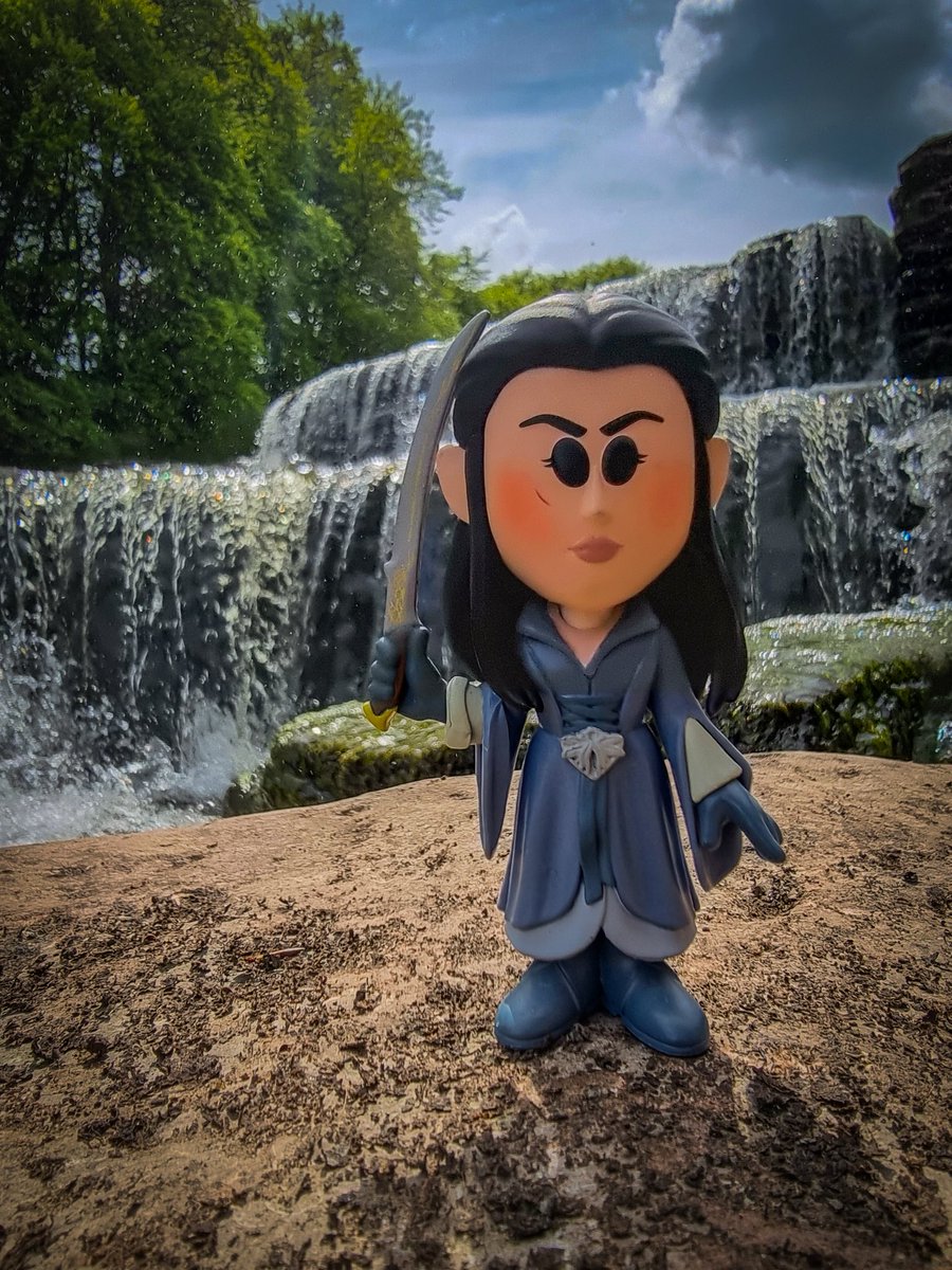 FunkoPool's tweet image. Happy #FunkoSODASaturday 

Perfect location for Arwen. 

Rule no 1 of Funko Sodo saturday... always take a Funko soda on holiday.

📷 🌊

#FunkoSODA  #Funko #FunkoFeature

@brianmariotti @OriginalFunko