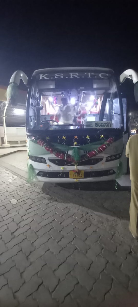 @NEKRTC1 @KKRTC_Journeys Davanagere Depot started running AC busses to Kalaburagi and vice-versa..Requesting you to Kindly start similar buses to Bellary..Now people's are fed up with dakota expresses..@KSRTC_Journeys @UmeshJadhav_BJP @active_mobility @secretarykkrdb