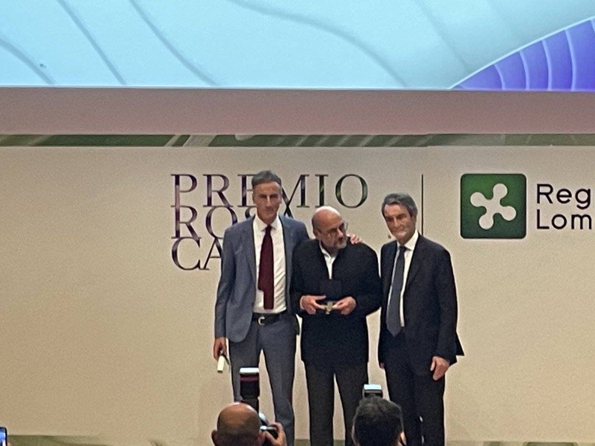 gpcerri's tweet photo. #RosaCamuna molto sociale quest’anno: @RegLombardia ha premiato @SoleterreOnlus (Damiano Rizzi), @AmiciDiCometa (Erasmo Figini), #Ledha, #EosCasadiLeo https://t.co/6T8QYFRAsj