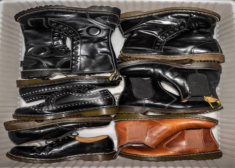 Footwearcornerc's tweet image. How To Store Winter Boots? Boot storage is a necessity all year round. In the offseason, we could store boots in a box in the attic. But in the winter, it’s helpful to the best way to store boots in a closet. #BestWayToStoreBoots #Bootstorage #Boots

footwearcorner.com/how-to-store-w…
