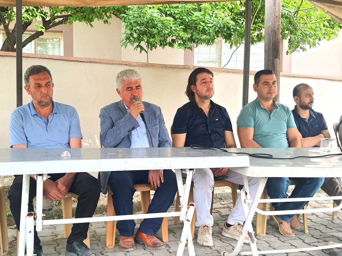 HBTurkoglu's tweet photo. #AllahRahmetEylesin🍁🌱🤲
📍#Dörtyol~Altınçağ Mh.'sinde #Merhum #HasanUlusoy'un Ailesinin Acısına Ortak Olduk.
▪
🤲Merhuma Yüce Allah’tan Rahmet ve Mağfiret Niyaz Ediyor; Aile Efradı ve Yakınlarına Sabır ve Başsağlığı Diliyorum. https://t.co/mDReEjUUvz
