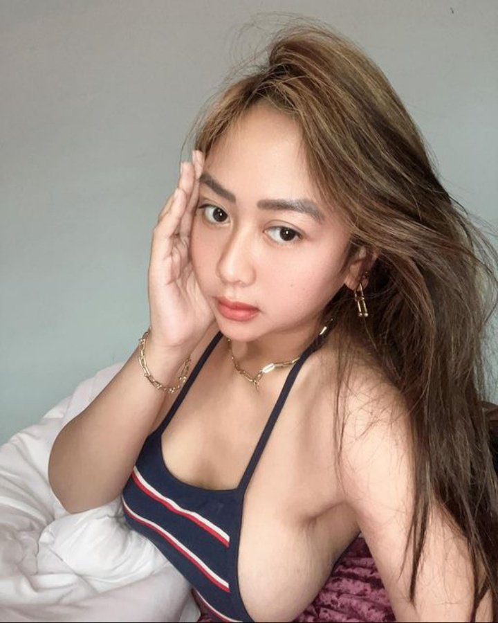 olviacalva's tweet photo. Malam-malam gini ada yang mau nemenin aku ga? https://t.co/vCYbu9JhhW