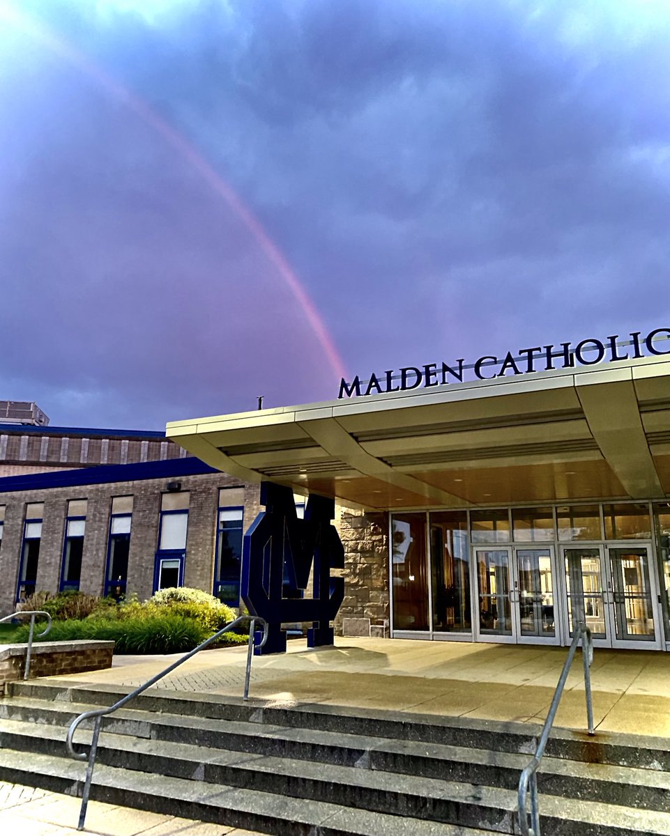 Find Malden Catholic at the end of your rainbow! #Lancerpride ⁦@MaldenCatholic⁩ ⁦@MCMakeAWish⁩ ⁦@CSOboston⁩ ⁦@XaverianBros⁩ ⁦@xbschools⁩ ⁦@MC_LancersFB⁩ ⁦@MCLancersHockey⁩ ⁦@CardinalSean⁩ ⁦@MaldenPatch⁩ ⁦@MaldenPolice⁩