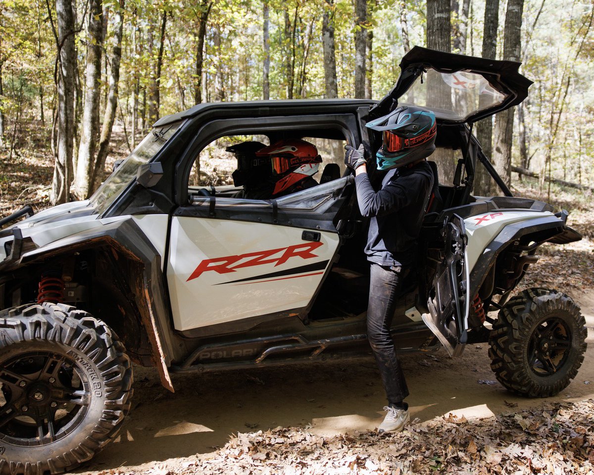 PolarisRZR's tweet image. Gear up and hop in. #PolarisRZR #RZRLife