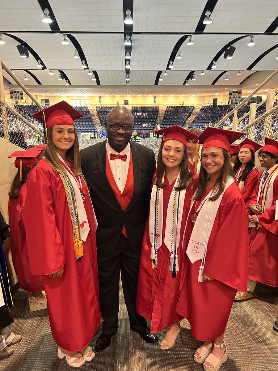Memorial Basketball (@77024basketball) on Twitter photo One last time in DCC. The graduating class of 2023. <a href="/MHShouston/">MHS Mustangs</a> <a href="/MHSMustangsBC/">MemorialBoosterClub</a> <a href="/SBISD/">Spring Branch ISD</a> <a href="/sbisdathletics/">Spring Branch ISD Athletics</a> <a href="/TXHSGBB/">#TXHSGBB—TXHSGBB.com</a> One last time in DCC. The graduating class of 2023. <a href="/MHShouston/">MHS Mustangs</a> <a href="/MHSMustangsBC/">MemorialBoosterClub</a> <a href="/SBISD/">Spring Branch ISD</a> <a href="/sbisdathletics/">Spring Branch ISD Athletics</a> <a href="/TXHSGBB/">#TXHSGBB—TXHSGBB.com</a>