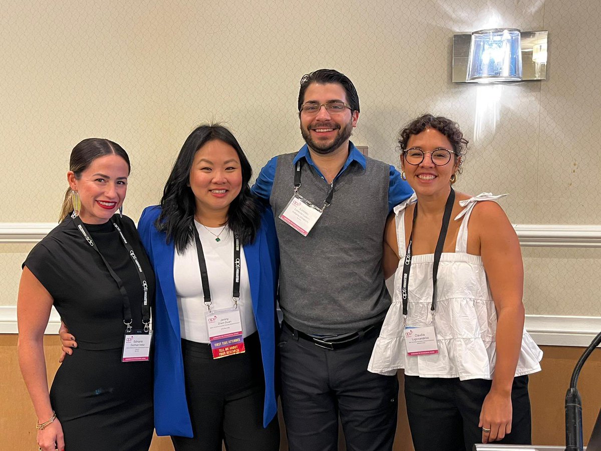 Edmarie Guzmán-Vélez, Ph.D. (@edmariegv) on Twitter photo So special. 15y ago we were <a href="/uprrp/">UPR Río Piedras</a> doing summer internships, drinking Medallas & learning to be scientists. Look at us now. Faculty at top US institutions & training the next generation of scientists, but still friends (& drinking Medallas). @lluaces @Claudia_I_Lugo @DrJennyZD So special. 15y ago we were <a href="/uprrp/">UPR Río Piedras</a> doing summer internships, drinking Medallas & learning to be scientists. Look at us now. Faculty at top US institutions & training the next generation of scientists, but still friends (& drinking Medallas). @lluaces @Claudia_I_Lugo @DrJennyZD