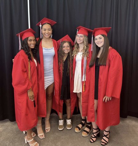MSPatriotsSB's tweet photo. Super exciting day for our 2023 graduates. A small step to a lifetime of great accomplishments! Congrats Nevaeh, Amari, Kaitlyn, Catie and Andrea!!! #Legacy https://t.co/GPLFYoc4a6