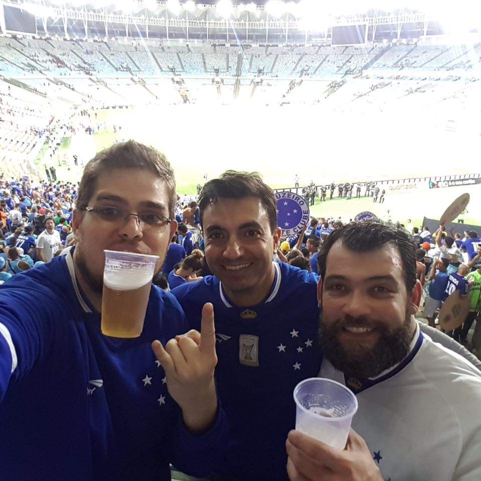 <a href="/Cruzeiro/">Cruzeiro 🦊</a> #diadecruzeiro inesquecível no Maraca com os xarás monstros <a href="/MarcoAstoni/">Marco Astoni</a> e <a href="/marcoferraz85/">Marco A. Ferraz</a>. 👊🏼🦊